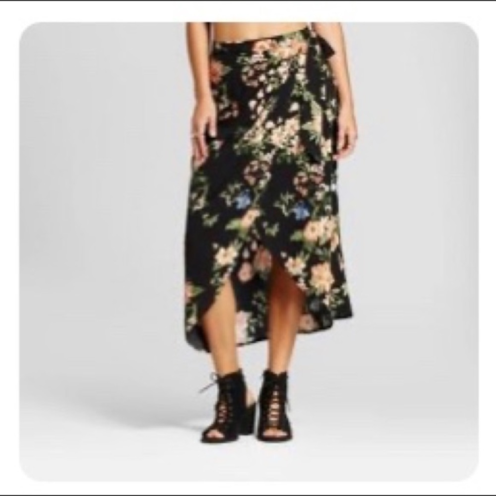 Black tropical midi skirt ! Brand new with tags
